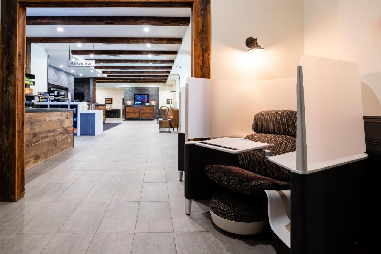Crowne Plaza Hotel Moncton Downtown By Ihg Zewnętrze zdjęcie