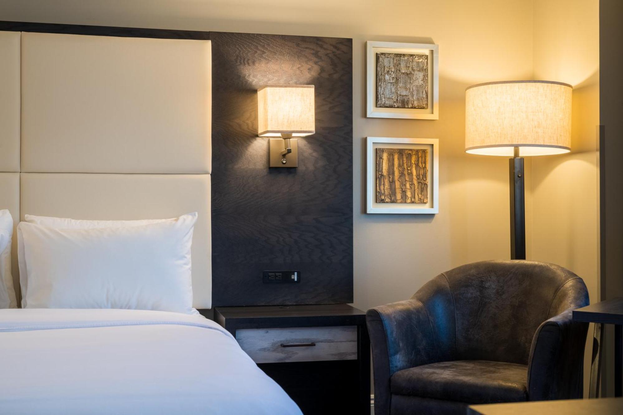 Crowne Plaza Hotel Moncton Downtown By Ihg Zewnętrze zdjęcie