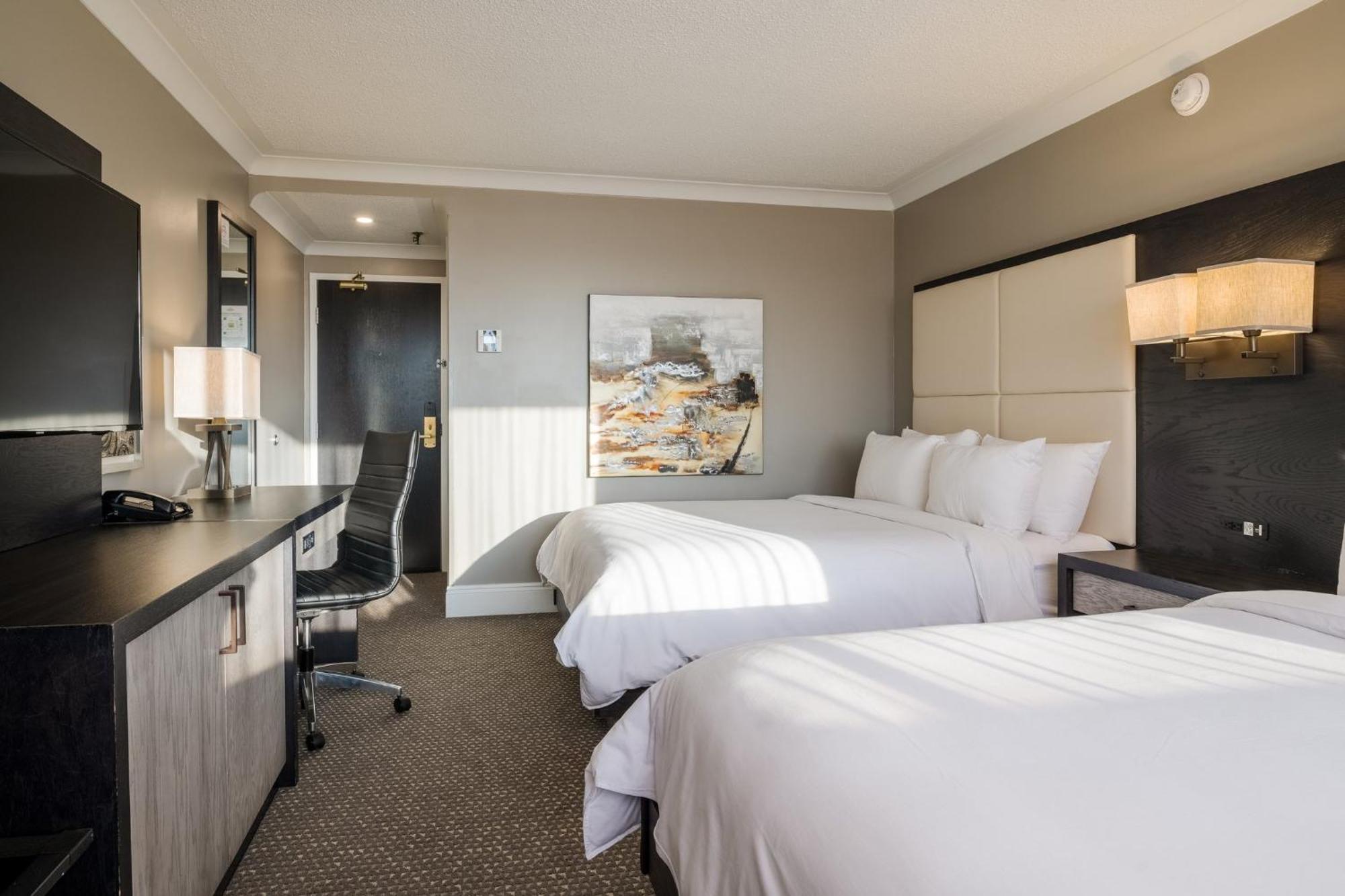 Crowne Plaza Hotel Moncton Downtown By Ihg Zewnętrze zdjęcie